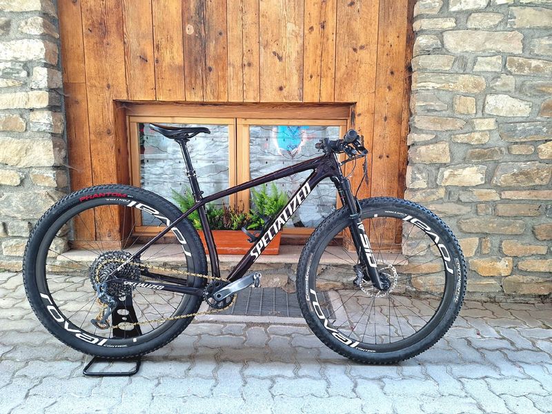 Tweedehands Specialized Epic Hardtail Expert 2021 2021 Mountainbike — afbeelding 1 van 10