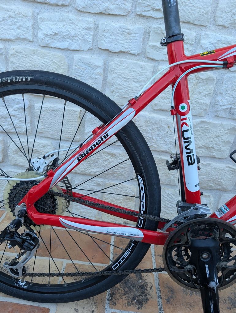 Used Bianchi Kuma Shimano Alivio 2012 Mountainbike, Red — image 8 of 8