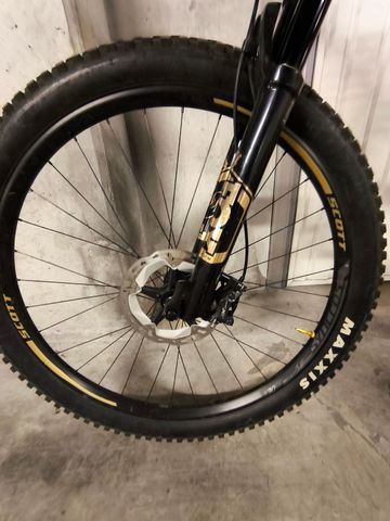 Used Scott Spark 970 2023 2023 Mountainbike, Orange, 29 — image 5 of 6