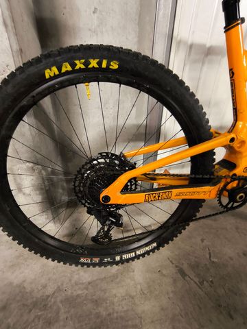 Used Scott Spark 970 2023 2023 Mountainbike, Orange, 29 — image 3 of 6