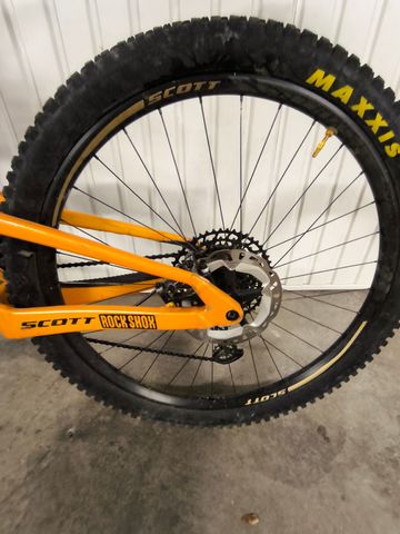Used Scott Spark 970 2023 2023 Mountainbike, Orange, 29 — image 6 of 6