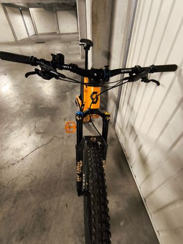 Used Scott Spark 970 2023 2023 Mountainbike, Orange, 29 — image 4 of 6