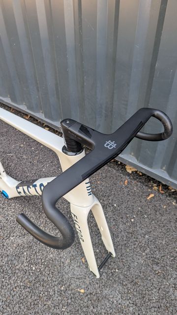 Used Factor MONZA - Standard package 2026 Frameset 2026 Road & Gravel, White — image 4 of 4