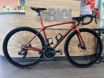Used Giant TCR Advanced SL Disc 1 2022 2022 Road & Gravel, Red — image 2 of 12