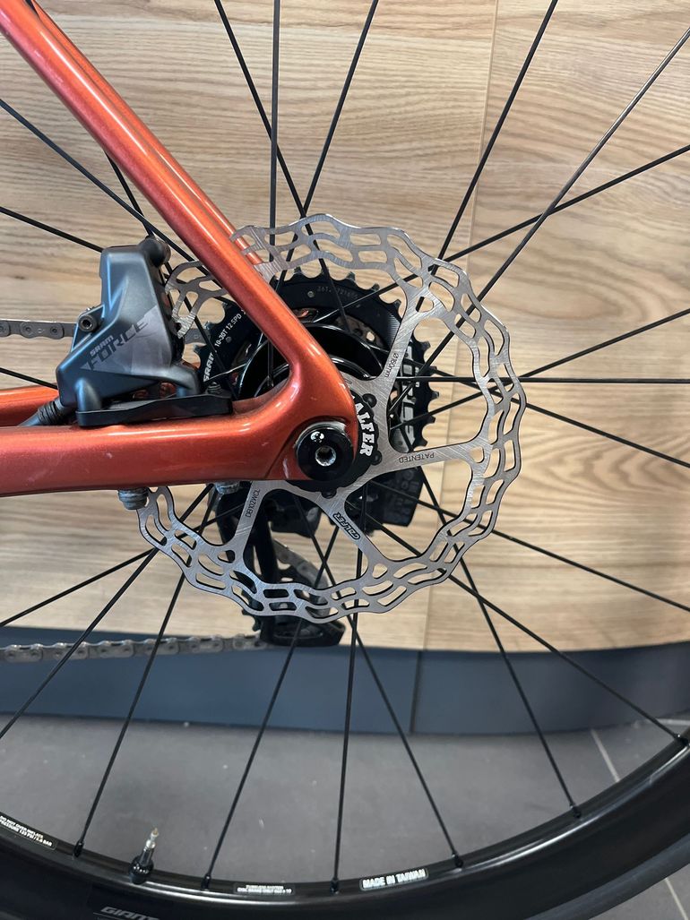 Used Giant TCR Advanced SL Disc 1 2022 2022 Road & Gravel, Red — image 7 of 12
