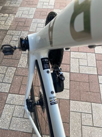 Used Fara F/Road Performance 2025 2025 Road & Gravel, White — image 11 of 12