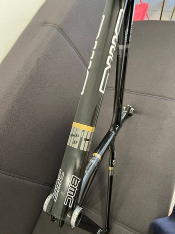Używany BMC Roadracer Frameset 2013 Road & Gravel — zdjęcie 14 z 16