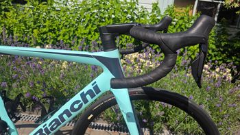 Bianchi Oltre Race 105 Di2 2025 2025 Road & Gravel de segunda mano, Verde — imagen 11 de 17