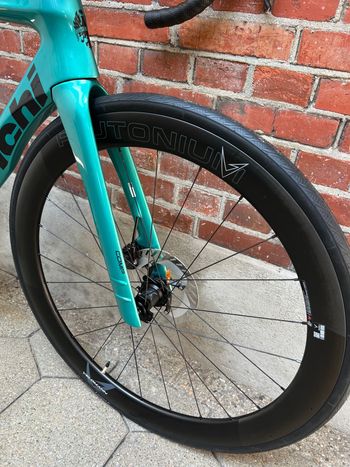 Używany Bianchi Oltre Shimano Ultegra Di2 2026 Road & Gravel — zdjęcie 4 z 16