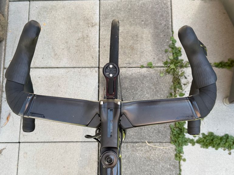Używany Specialized Tarmac SL6 Sport 2021 2021 Road & Gravel — zdjęcie 3 z 7