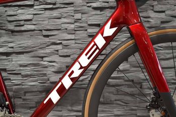 Używany Trek Madone SL 6 Gen 8 2025 2025 Road & Gravel — zdjęcie 2 z 3