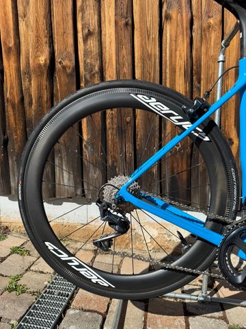 Tweedehands Canyon Ultimate CF SL 8 2021 2021 Road & Gravel — afbeelding 5 van 16