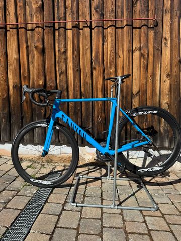 Tweedehands Canyon Ultimate CF SL 8 2021 2021 Road & Gravel — afbeelding 2 van 16