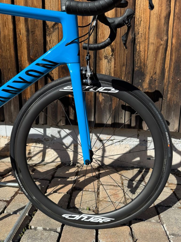 Canyon Ultimate CF SL 8 2021 2021 Road & Gravel de segunda mano, Azul — imagen 6 de 16