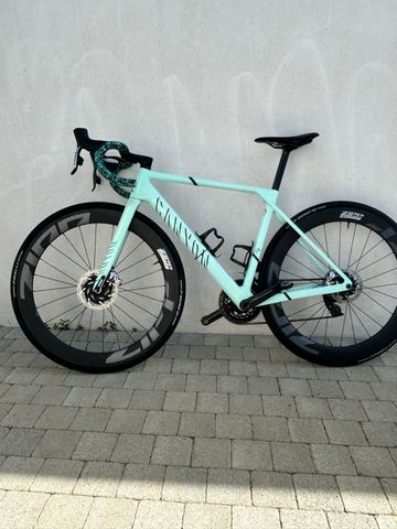 Canyon Ultimate CFR AXS 2024 Frameset 2024 Road & Gravel de segunda mano, Azul — imagen 2 de 3