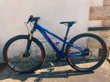 Używany Specialized Women's Pitch Comp 2019 2019 MTB