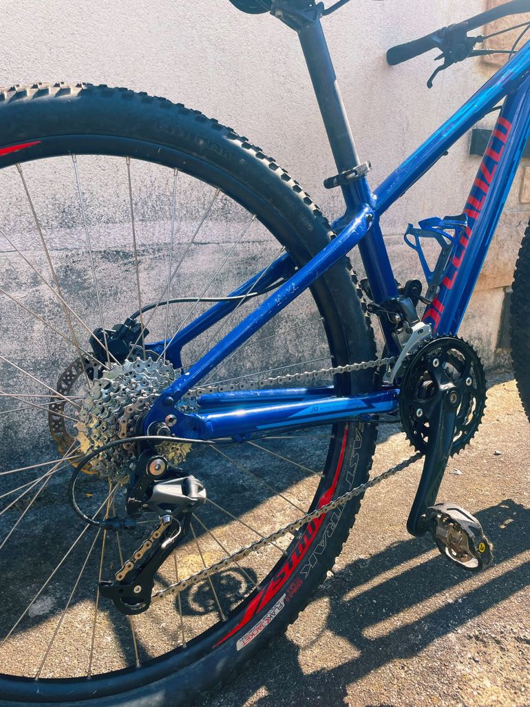 Used Specialized Women's Pitch Comp 2019 2019 Mountainbike, Blue, 27.5 — image 3 of 4