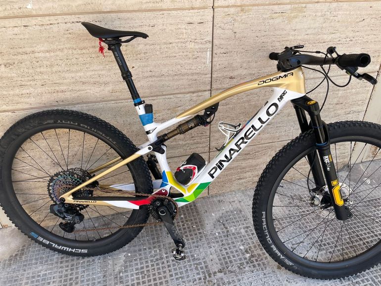 Used Pinarello Dogma SRAM XX1 Eagle AXS 2025 Mountainbike, White — image 1 of 8