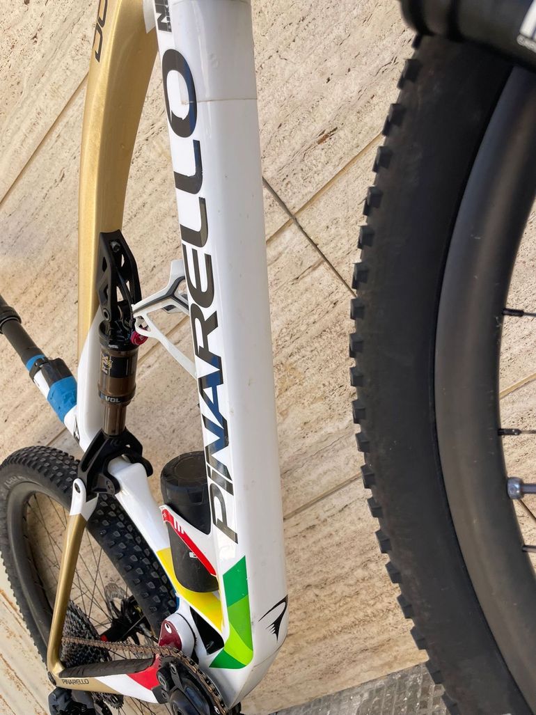 Used Pinarello Dogma SRAM XX1 Eagle AXS 2025 Mountainbike, White — image 8 of 8