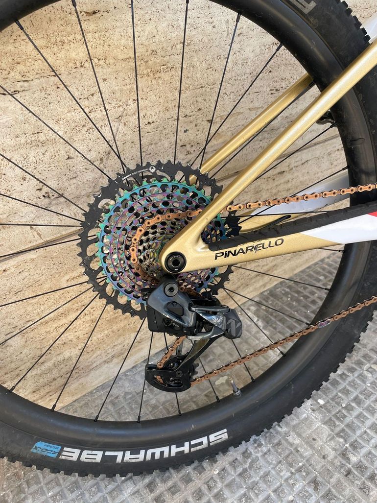 Used Pinarello Dogma SRAM XX1 Eagle AXS 2025 Mountainbike, White — image 4 of 8