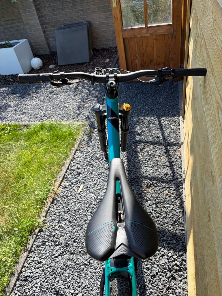 Gebrauchtes Merida ONE-FORTY 700 2023 2023 Mountainbike, Grün — Bild 12 von 15