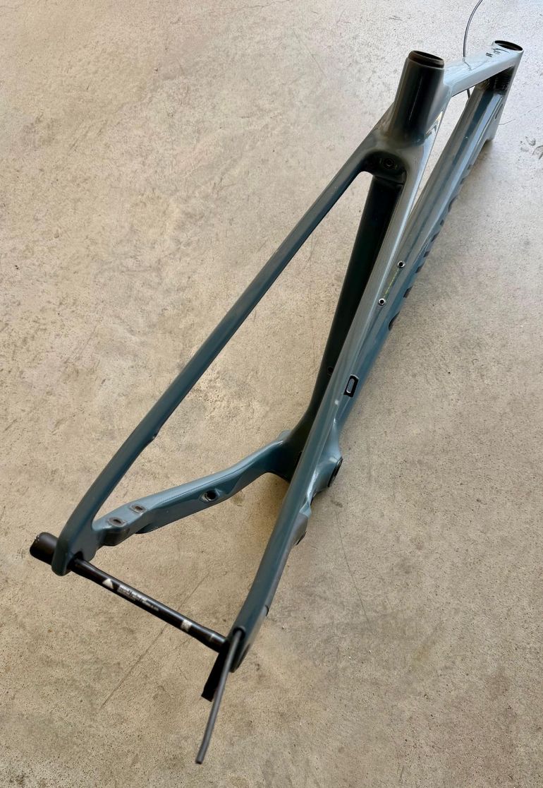 Używany Canyon Grizl CF SL 8 1by 2023 Frameset 2023 Road & Gravel — zdjęcie 6 z 8