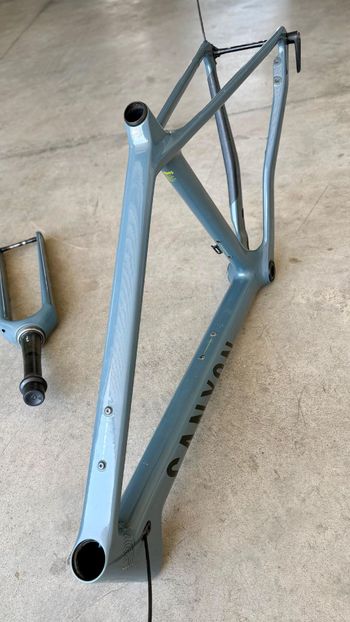 Używany Canyon Grizl CF SL 8 1by 2023 Frameset 2023 Road & Gravel — zdjęcie 4 z 8