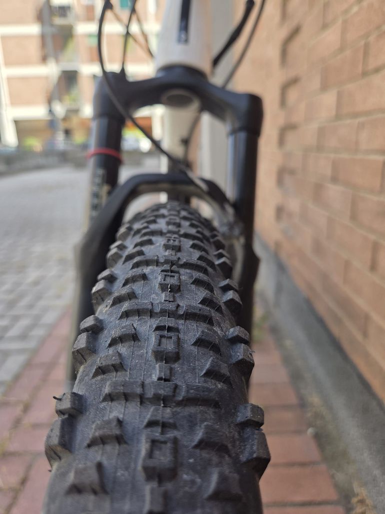 Gebrauchtes ROCKRIDER Xc 900s 2023 Mountainbike, Weiß — Bild 6 von 6