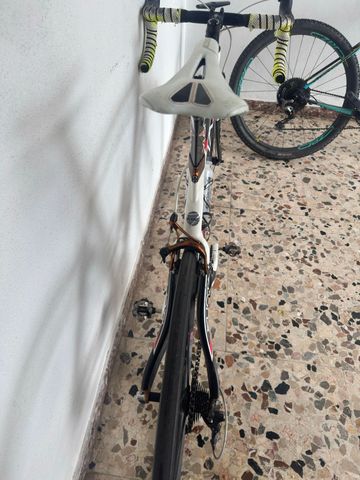 Tweedehands Kuota Kharma Custom Shimano 105 2013 Road & Gravel — afbeelding 2 van 4