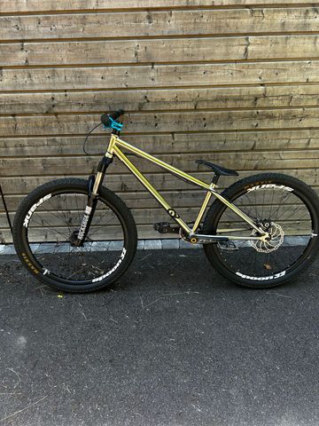 Tweedehands Octane One Custom Shimano ZEE 2022 Mountainbike — afbeelding 2 van 4