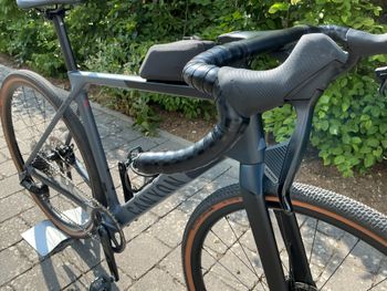 Used Canyon Grail CF SL 7 AXS 2024 2024 Road & Gravel, Light Gray — image 5 of 8