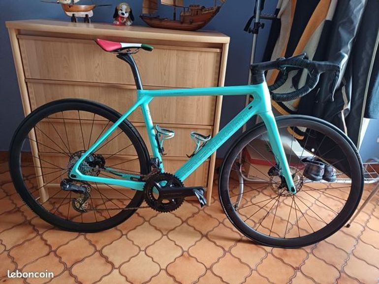 Bianchi Specialissima PRO Ultegra Di2 2024 2024 Road & Gravel d'occasion — image 2 sur 3