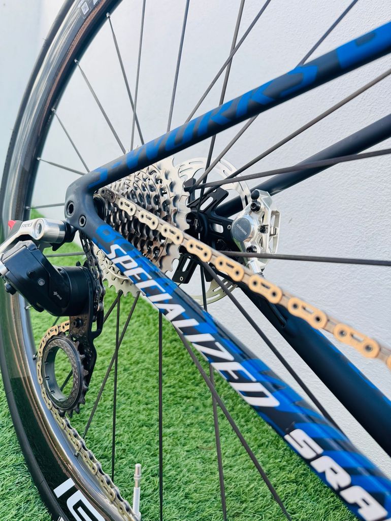 Używany Specialized S-Works Tarmac SL8 LTD - Red Bull TdF 2026 2026 Road & Gravel — zdjęcie 3 z 10