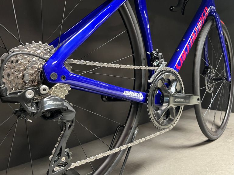 Specialized Tarmac SL7 Sport - Shimano 105 2025 2025 Road & Gravel de segunda mano, Azul — imagen 5 de 6