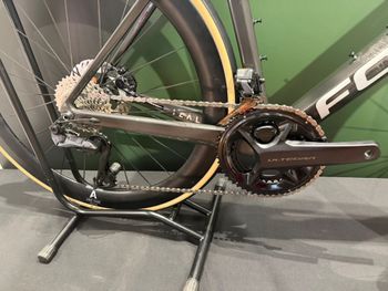 Używany Focus IZALCO MAX 9.9 2026 2026 Road & Gravel