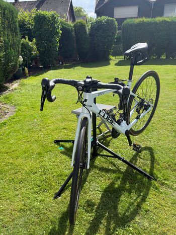 Used CUBE ATTAIN GTC RACE 2023 2023 Road & Gravel, White — image 6 of 7
