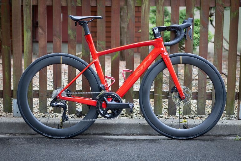 BH G8 ACR Disc Ultegra Di2 2021 Road & Gravel d'occasion — image 4 sur 5