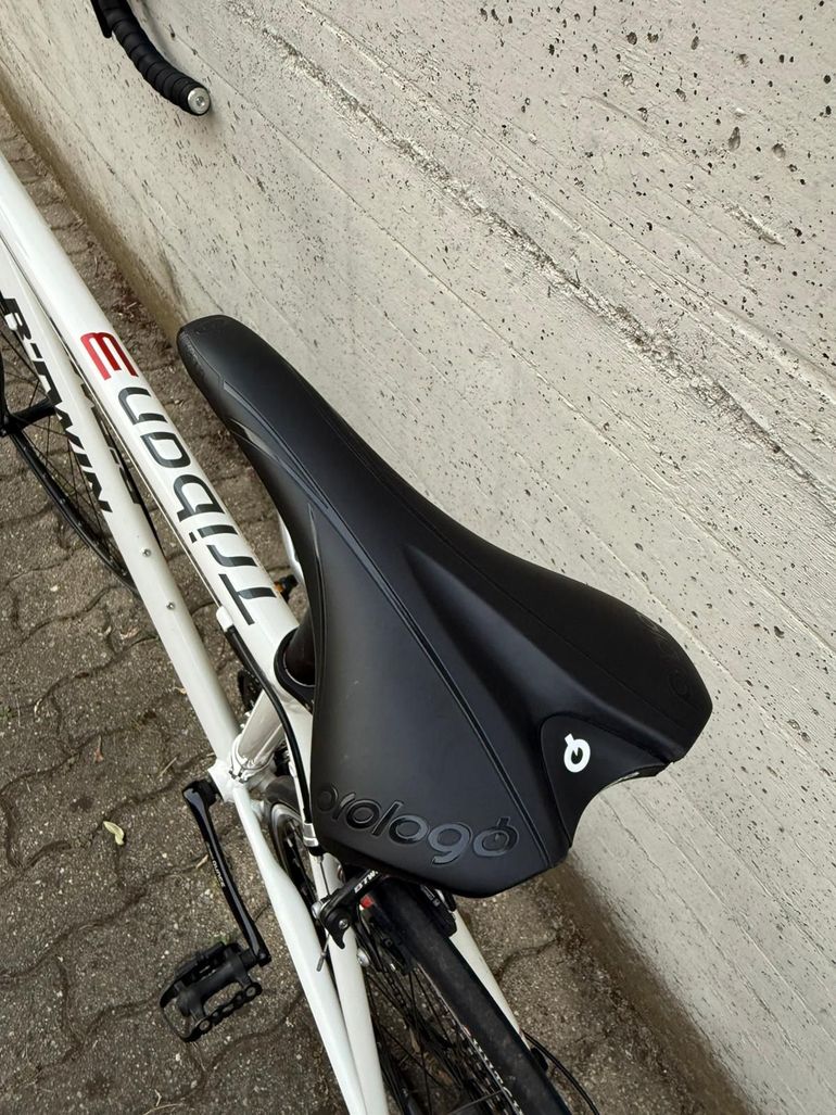 B’TWIN Bici Da Corsa Triban 3 Alluminio 2014 Road & Gravel d'occasion — image 4 sur 10