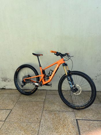 Używany Santa Cruz HIGHTOWER X01 / Carbon CC / 29 2022 2022 MTB