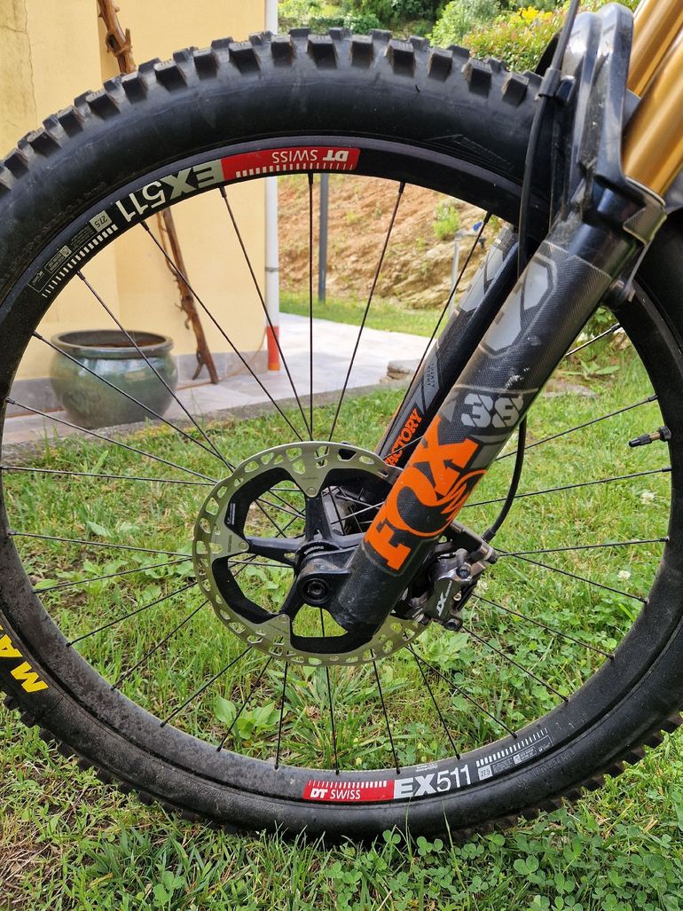 Używany Commencal CLASH SIGNATURE 2021 2021 Mountainbike — zdjęcie 6 z 8