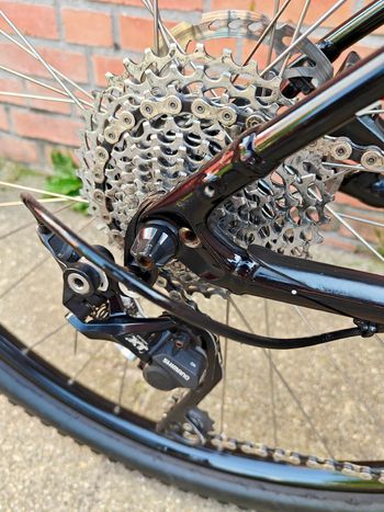 Używany Specialized Men's Rockhopper 2018 2018 Mountainbike — zdjęcie 5 z 14