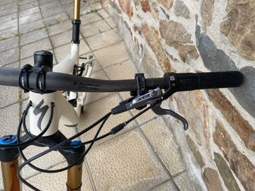 Used Specialized Epic 8 EVO Pro Frameset - FOX FLOAT Factory 2024 Frameset 2024 Mountainbike, White, 29 — image 20 of 22