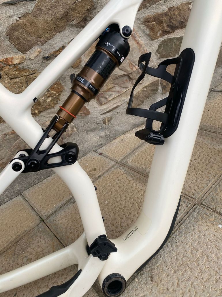 Specialized Epic 8 EVO Pro Frameset - FOX FLOAT Factory 2024 Frameset 2024 Mountainbike d'occasion — image 9 sur 22