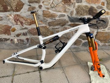 Used Specialized Epic 8 EVO Pro Frameset - FOX FLOAT Factory 2024 Frameset 2024 Mountainbike, White, 29 — image 17 of 22