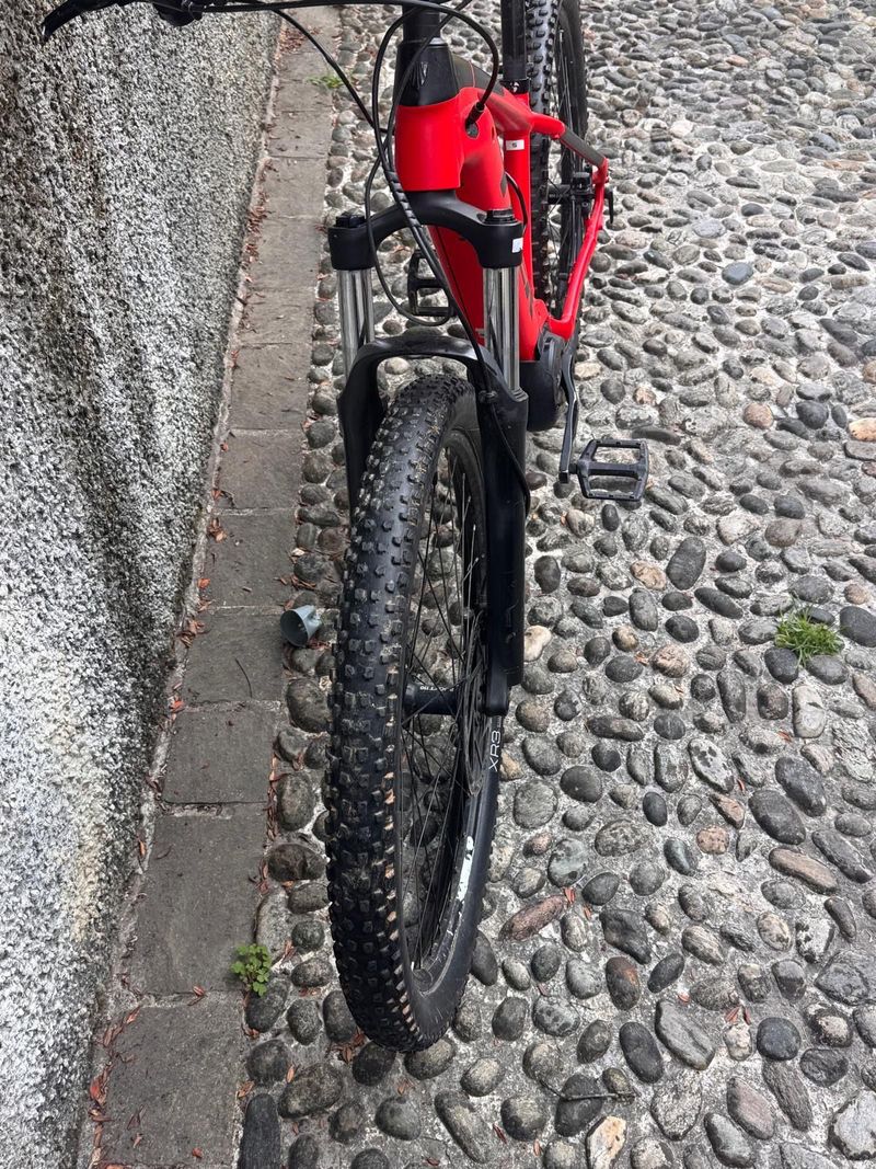Used Trek Powerfly 4 2020 2020 Mountainbike, Red, 27.5, 29 — image 2 of 3