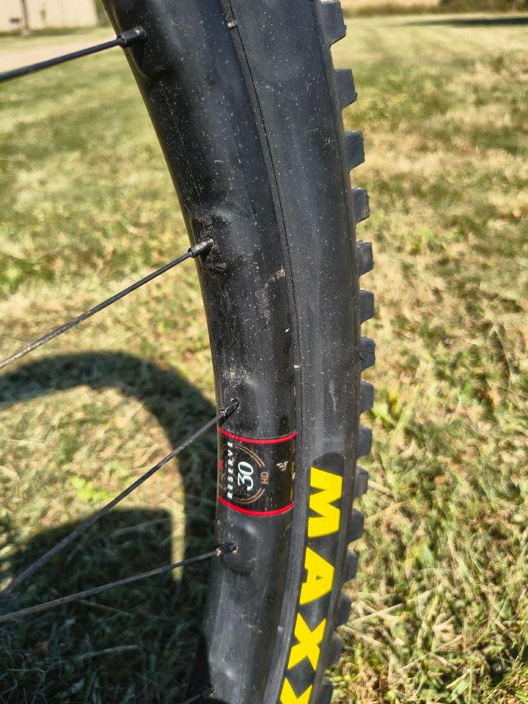 Używany Santa Cruz HIGHTOWER GX AXS RSV / Carbon C 2024 2024 Mountainbike — zdjęcie 4 z 12