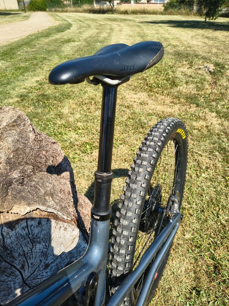 Używany Santa Cruz HIGHTOWER GX AXS RSV / Carbon C 2024 2024 Mountainbike — zdjęcie 6 z 12