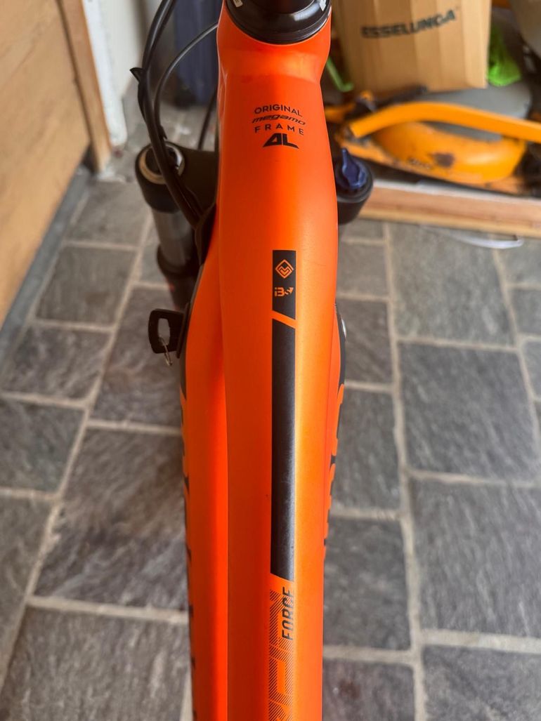 Used Megamo AYRON FORCE 40 2022 2022 Mountainbike, Orange, 29 — image 5 of 7