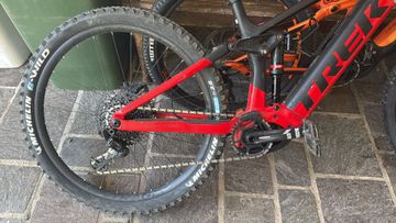 Used Trek Rail 9.8 2020 2020 Mountainbike, Red, 29 — image 3 of 4