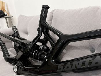 Brugt Santa Cruz V10 DH X01 / Carbon CC 2025 Frameset 2025 Mountainbike — billede 2 af 8